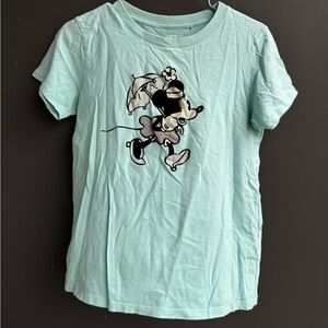 Uniqlo Disney Minnie Mouse tee shirt